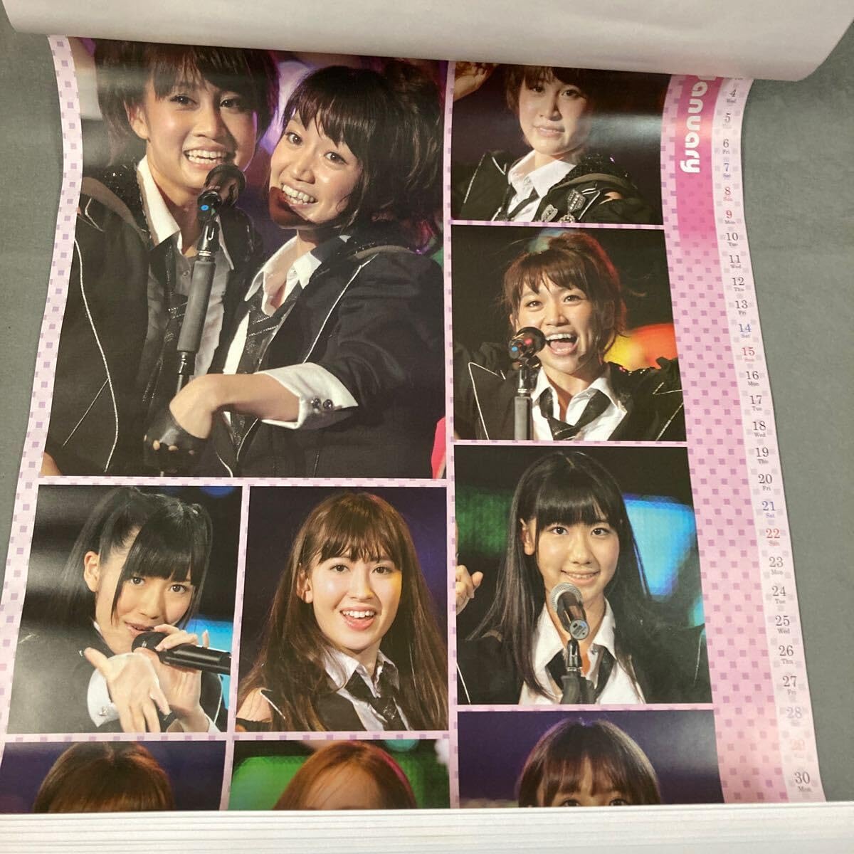 Amazon.co.jp: AKB48 2012年 A2カレンダー サイズ420×594mm 当時物 品